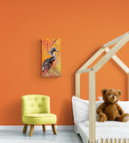 Mise en situation. Tableau animalier de 12 x 24" pouces, 30 x 60 cm. Couleurs à l'huile à effets Pébéo ayant une bonne tenue à la lumière. Textures variées qui font le charme de ce tableau d'un héron en attente de sa proie, dans les tons de gris-bleu, noir, argenté, lilas, avec insertions délicates de rouges (voir photo) sur un fonds de nature jaune soleil et d'orangés.